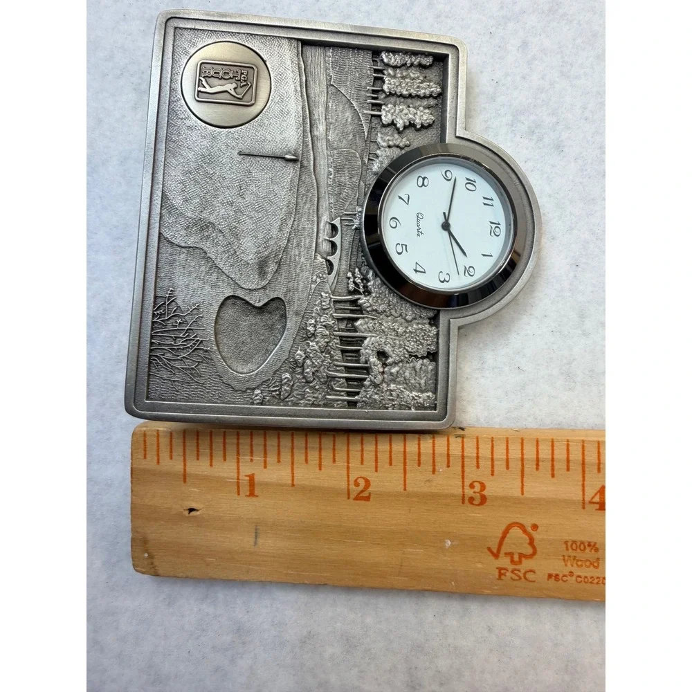 PGA Tour Metal Desk Clock Golf Course Scene Pewter Tone‎ Quartz Analog Timepiece